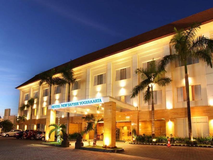 Hotel New Saphir Yogyakarta Bagian luar foto